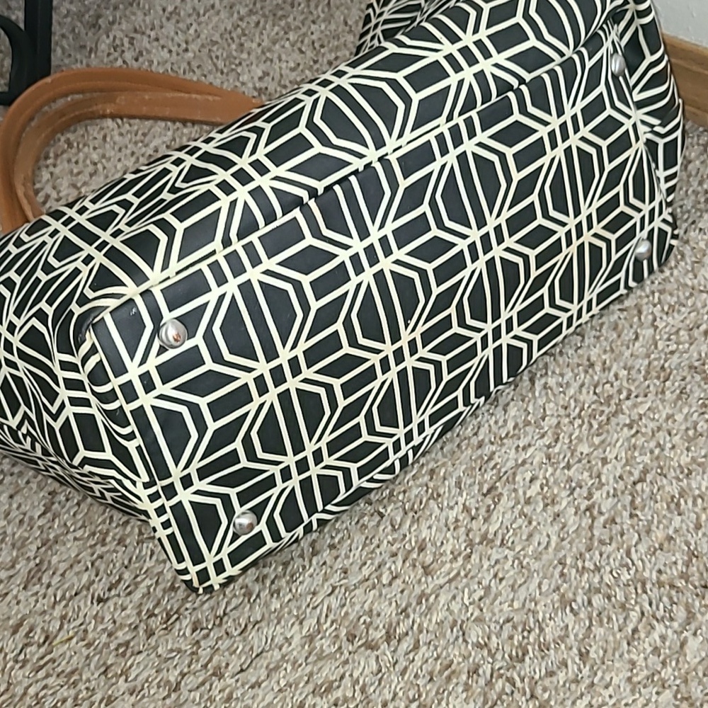 Petunia Pickle Bottom Black and White Geometric Baby Bag - Picture 10 of 11